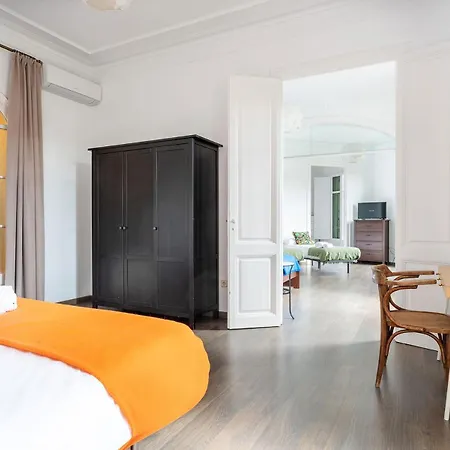 Premium 5 Hab Con Balcon A Gran Via - Grupos Hasta 10 - Passeig Gracia 7min Apartament Barcelona