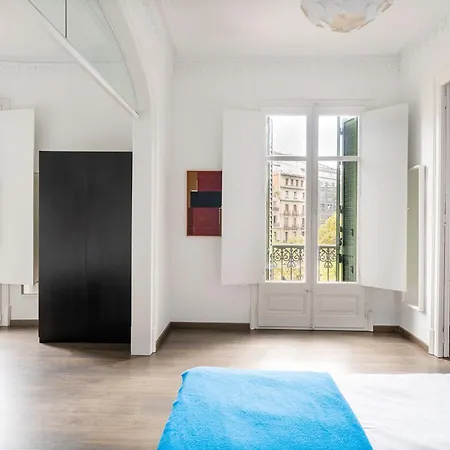 Apartament Premium 5 Hab Con Balcon A Gran Via - Grupos Hasta 10 - Passeig Gracia 7min
