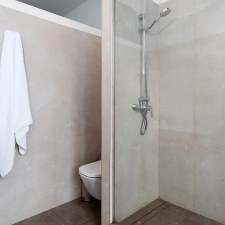 Premium 5 Hab Con Balcon A Gran Via - Grupos Hasta 10 - Passeig Gracia 7min Apartament *